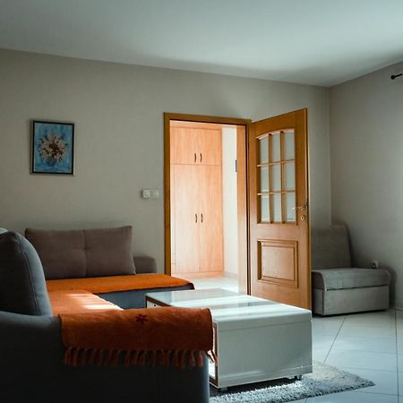 Holiday Home Rozic - Villa With Private Seasonal Heated Pool Mostar Exterior photo